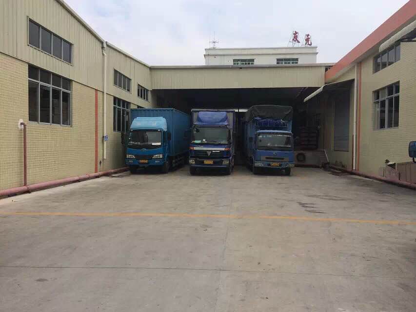 公司配送货车